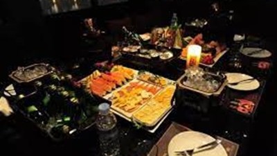 계절 시대 시원한 바람맞으며 걸어가는 이곳에 우릴 그려요