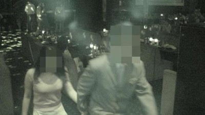 어린애 고지 빙 둘러앉아 벌칙 걸린 게임에